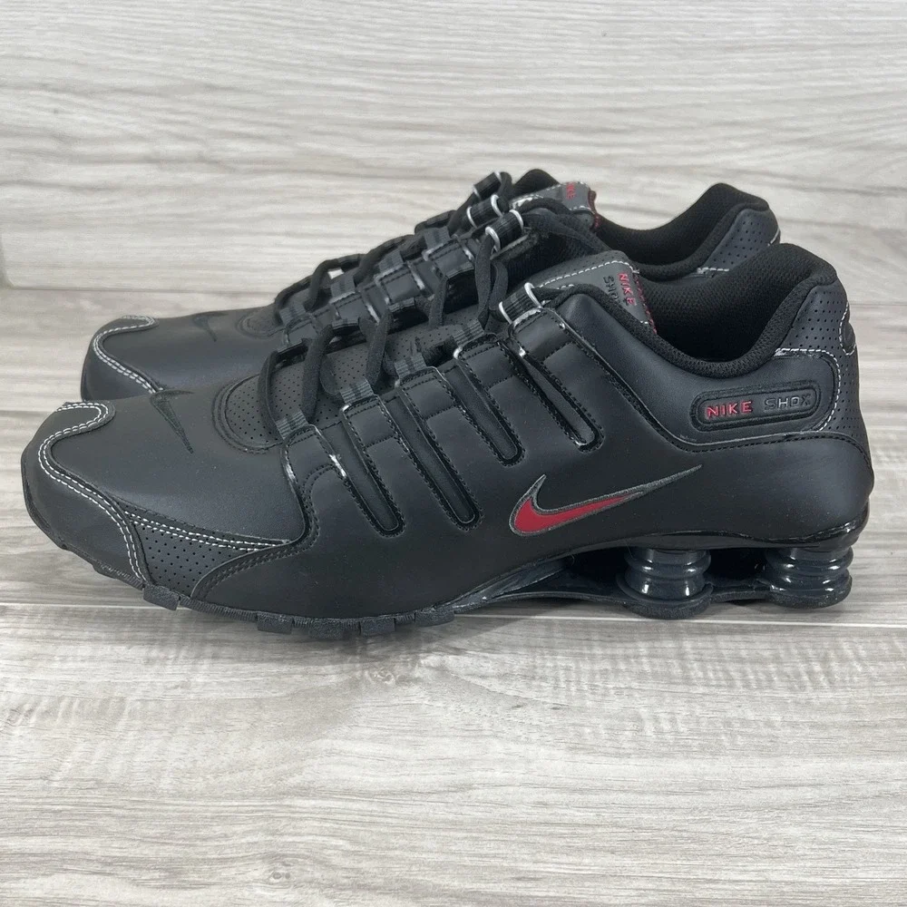 Mens Size 12 - Nike Shox NZ (378341 017) Black Varsity Red
